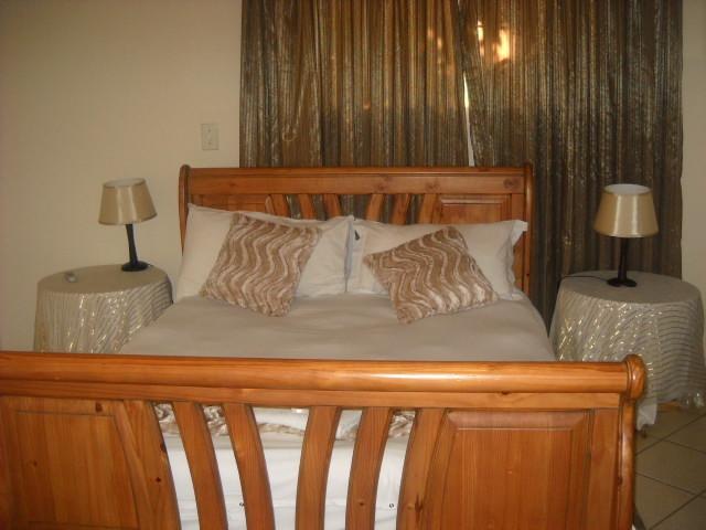 The Beverly Hills Guest Lodge 팔라보르와 객실 사진