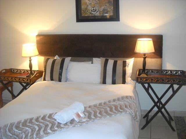 The Beverly Hills Guest Lodge 팔라보르와 객실 사진